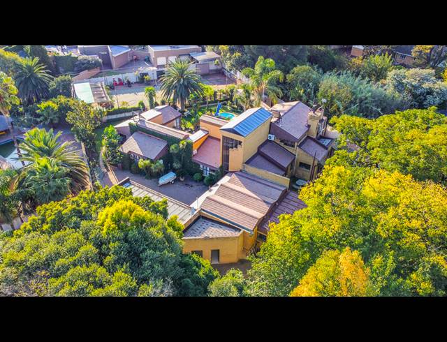 5 BEDROOM HOUSE FOR SALE IN VANDERBIJLPARK SW 5